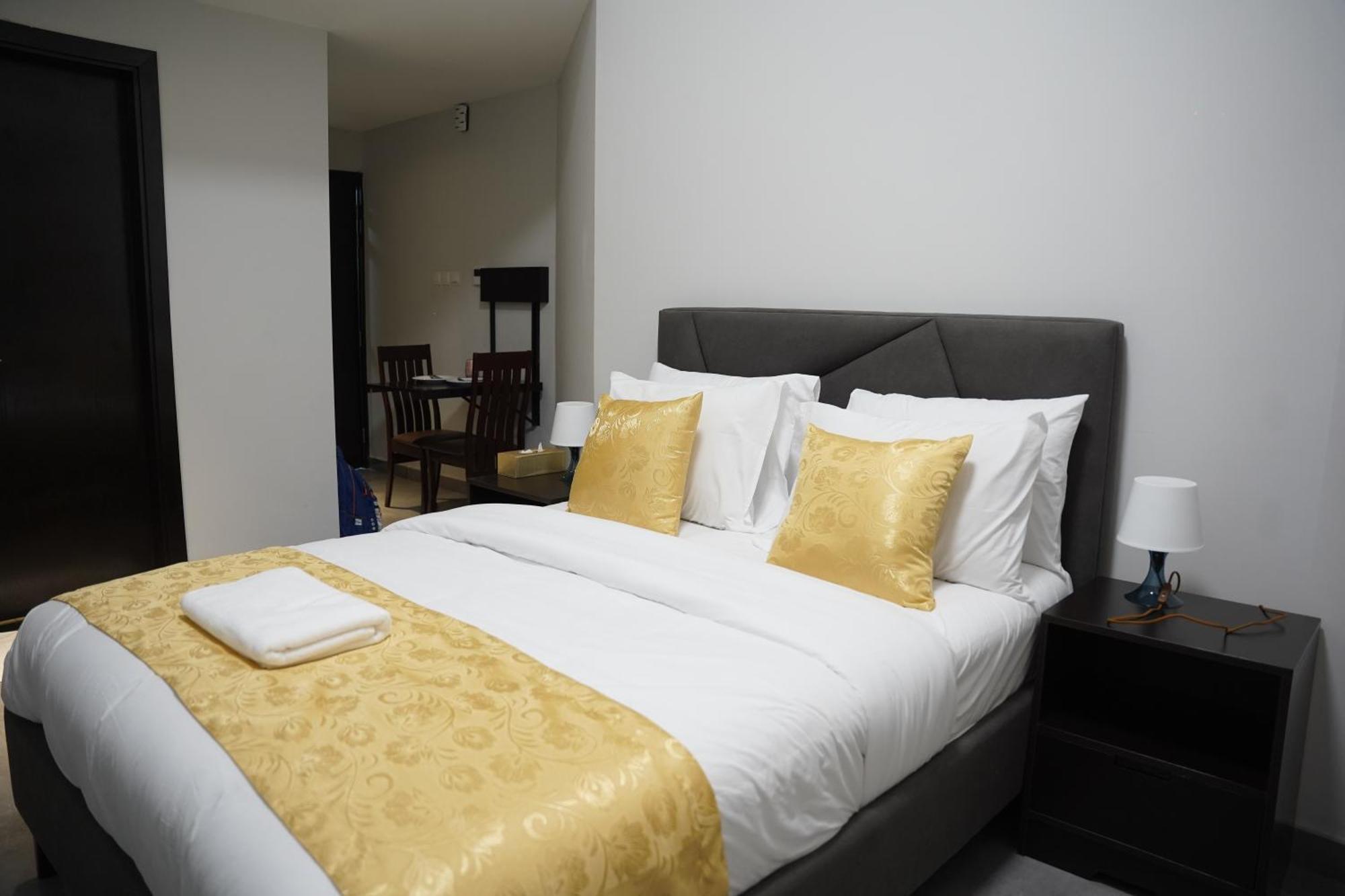 Ista Vacation Homes Rental Llc Дубай Екстериор снимка
